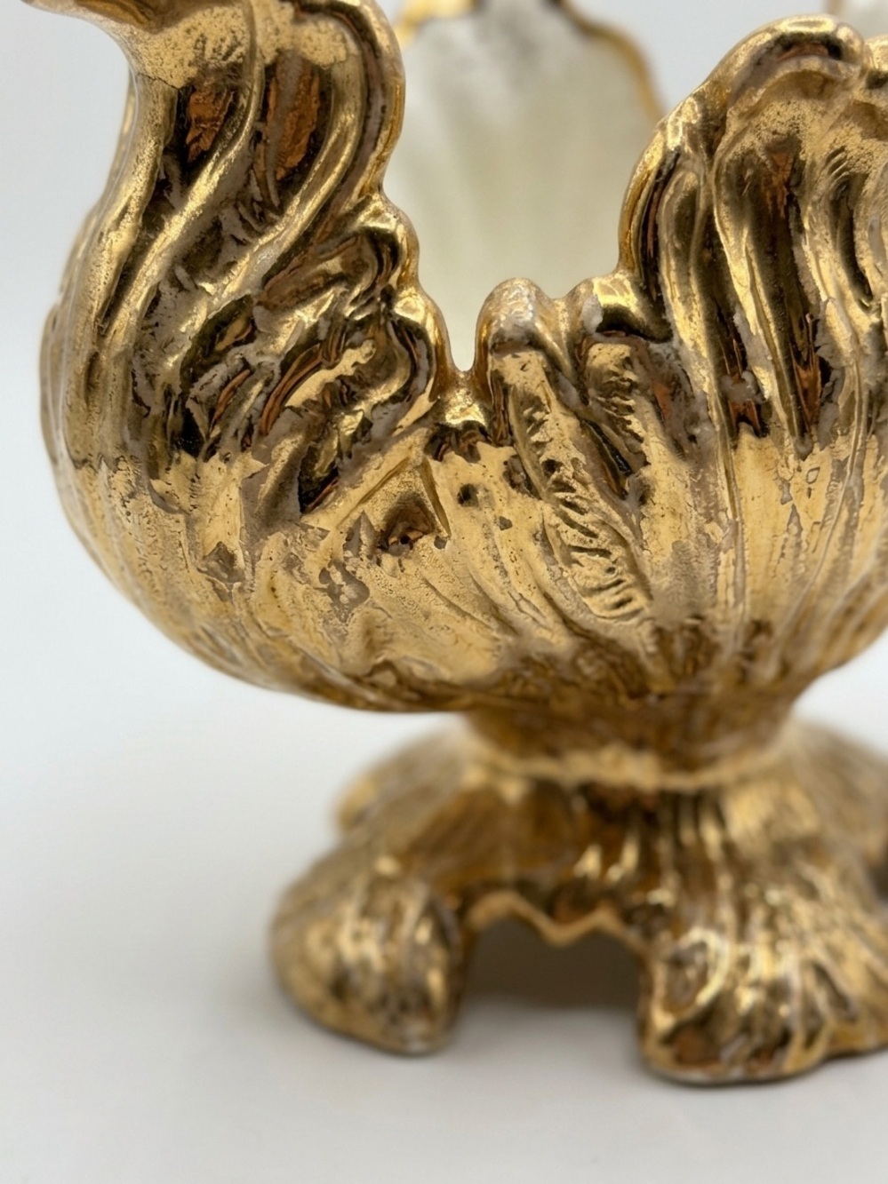 Vintage Mid-Century Gilded Ceramic Scalloped Bowl Hollywood Regency Decor - Picture 3 of 7